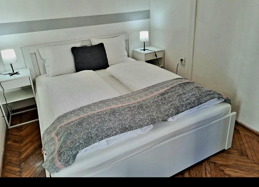 Csanady Fabulous Apartment Boedapest Buitenkant foto